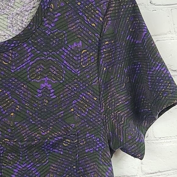 LuLaRoe Carly Dress XS (2/4) Green Diamonds Soft Knit Swing Midi Pocket Hi-Low - Picture 6 of 9